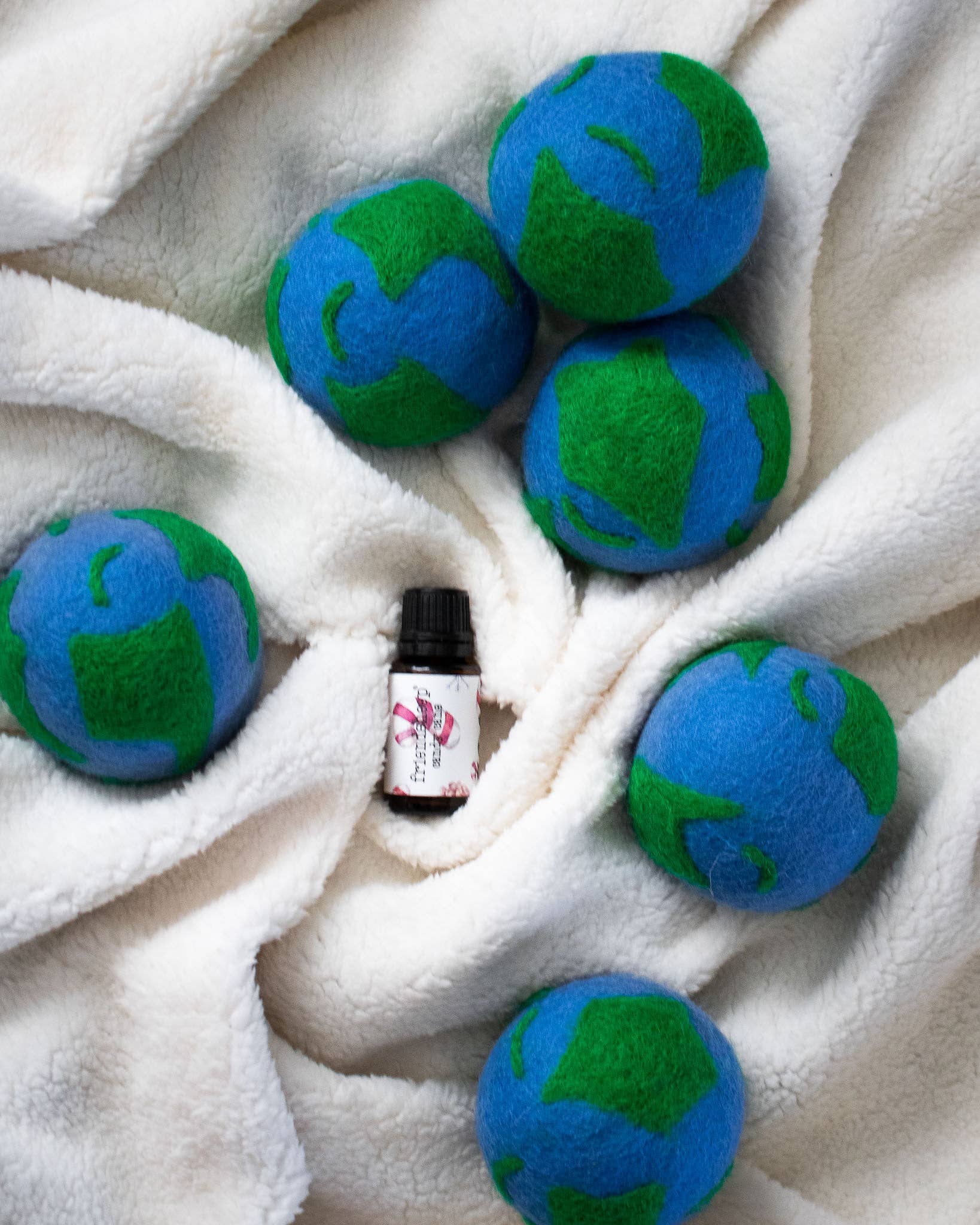 Mama Earth Eco Wool Dryer Ball (one)