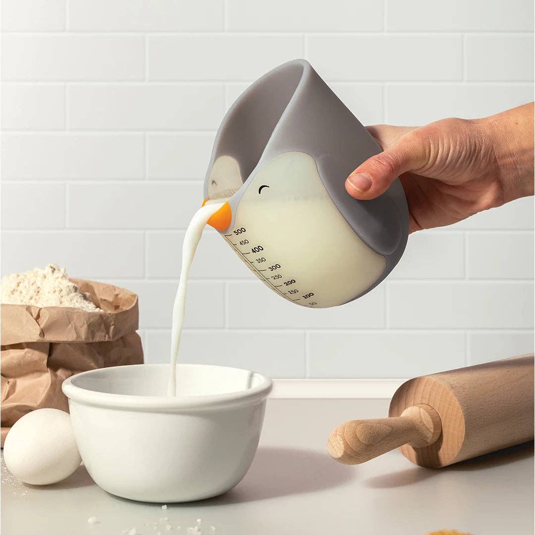 Penny Penguin Silicone Measuring Cup for Cooking