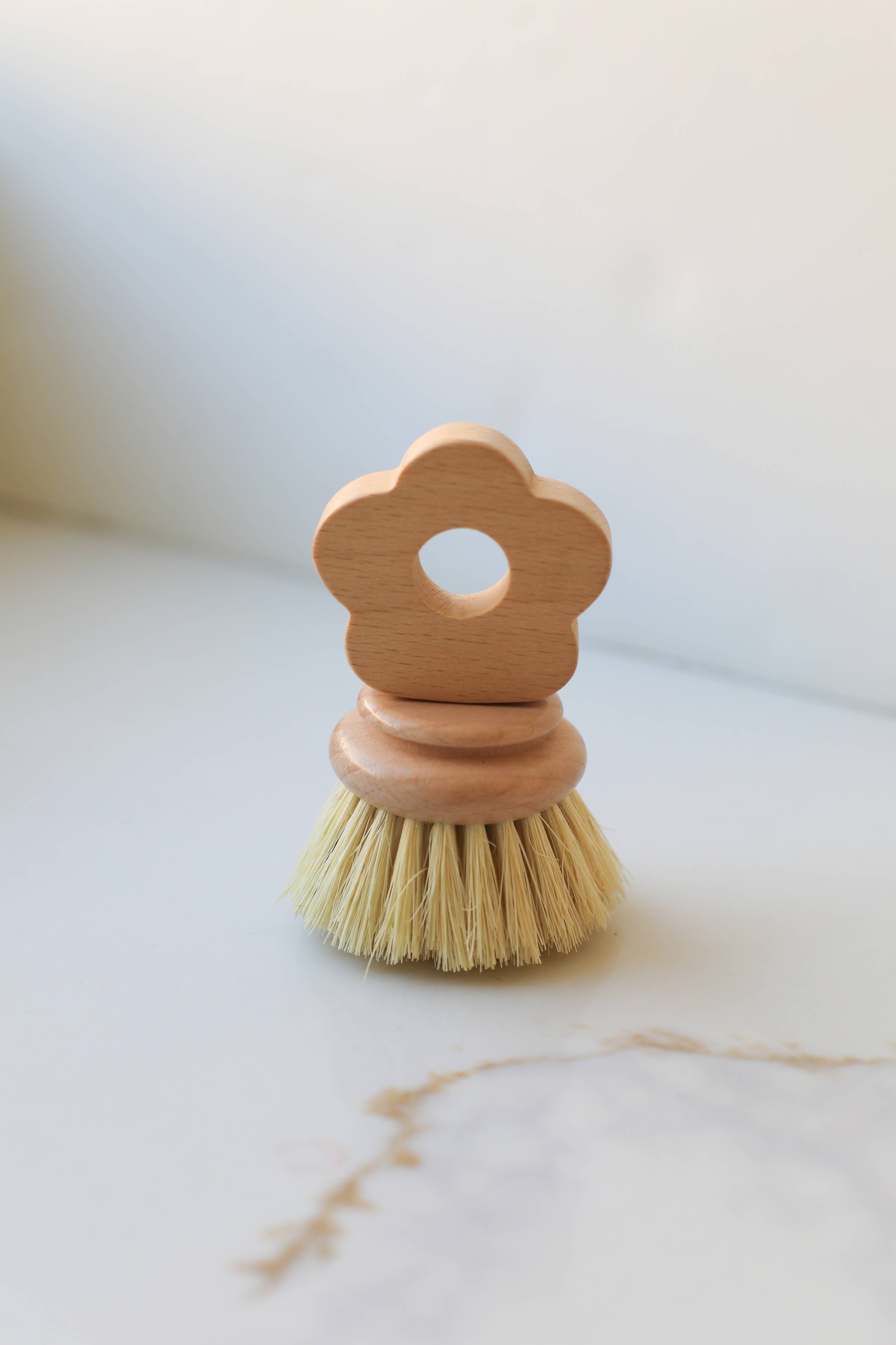 Donut and Flower Cleaning Brush