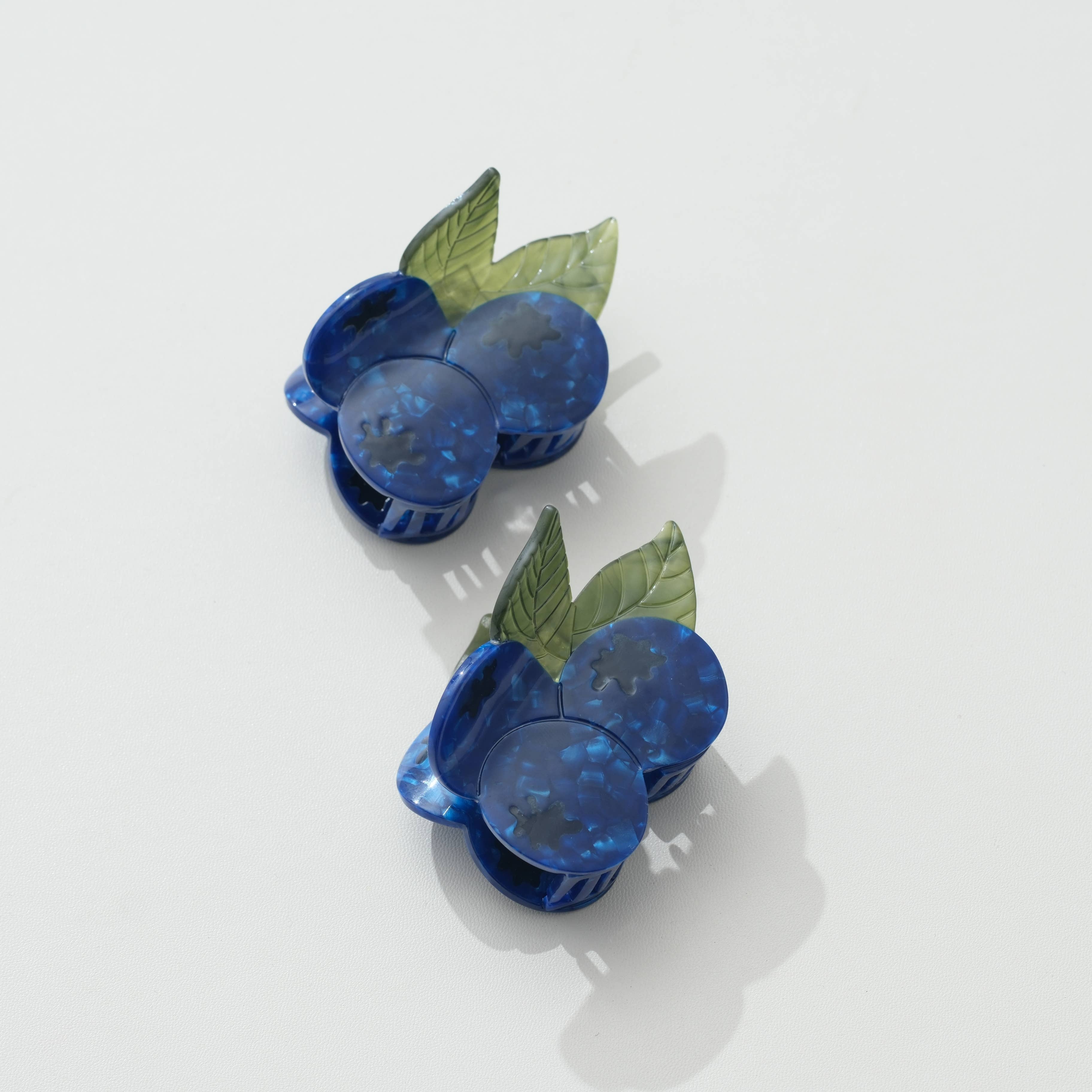 Blueberry Bunch Claw Clip - Small
