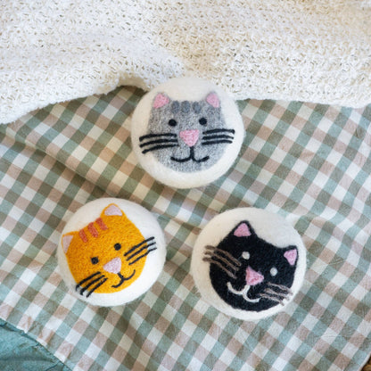 Wool Dryer Ball Gray Cat (one)