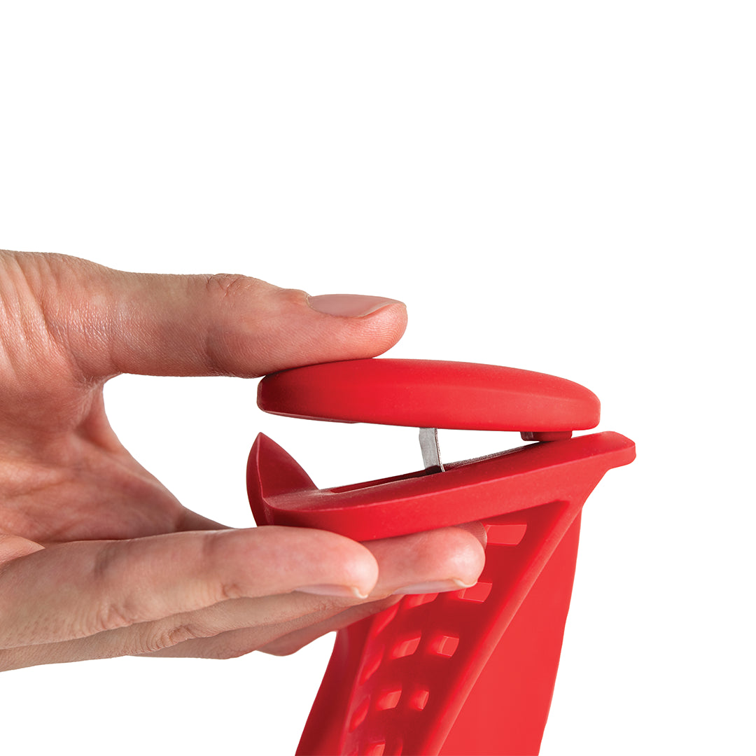 Crabby Clip-On Pasta Strainer - Kitchen Accessories &amp; Gifts