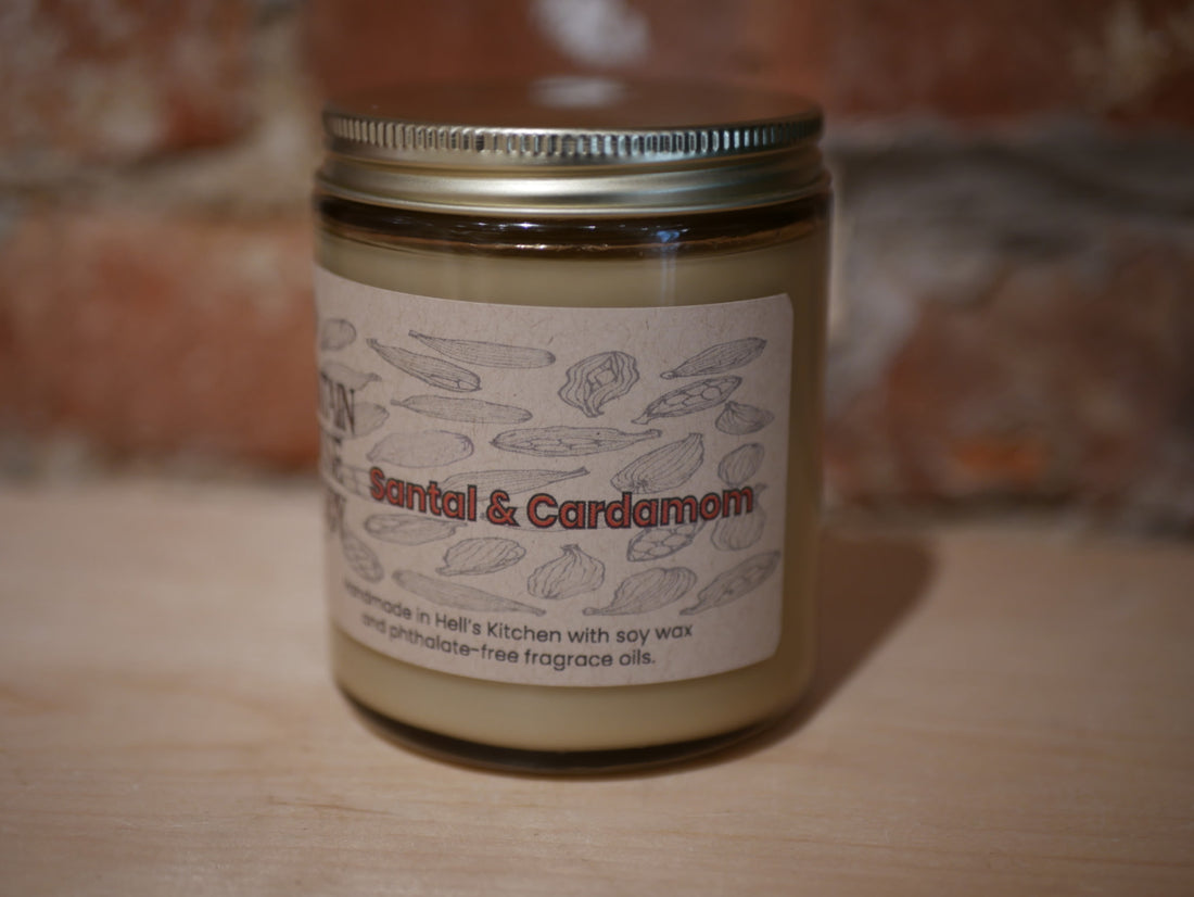Hand Poured Soy Candle 7.2 oz - SANTAL &amp; CARDAMOM