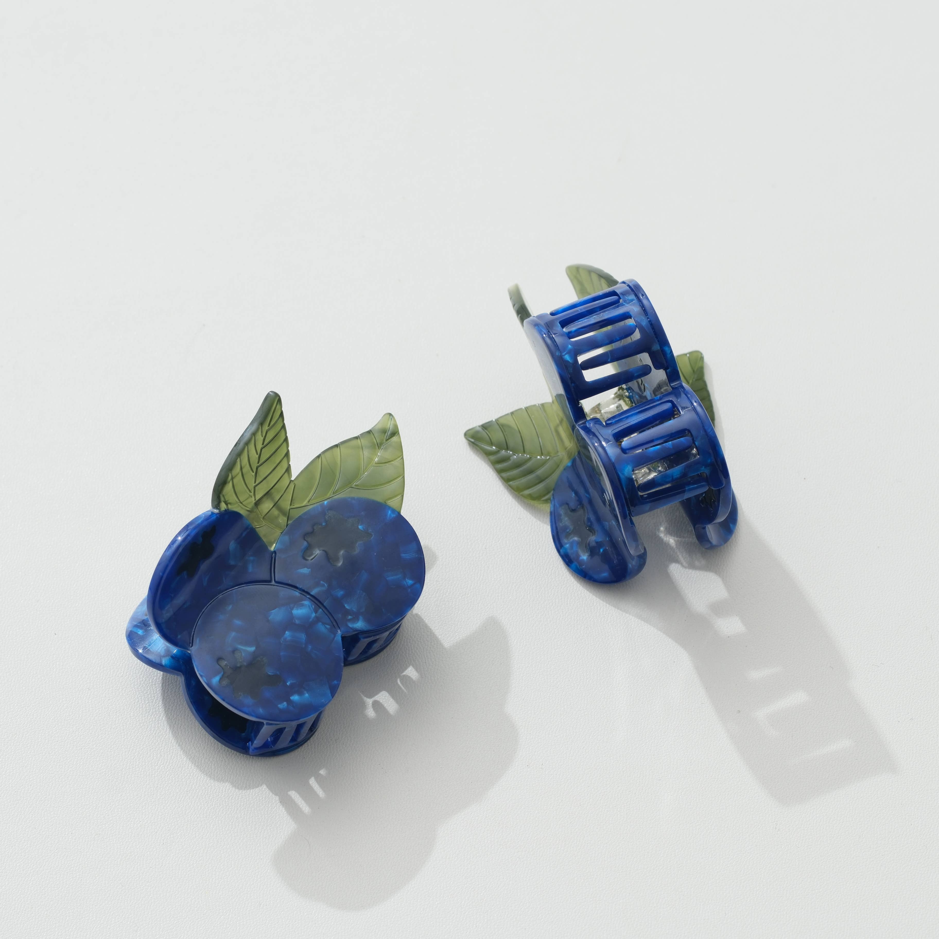 Blueberry Bunch Claw Clip - Small