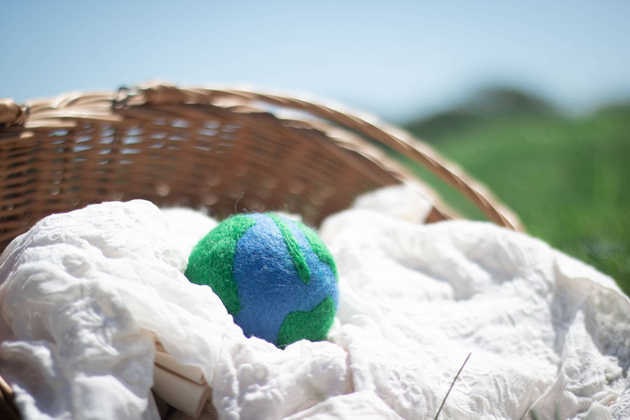 Mama Earth Eco Wool Dryer Ball (one)