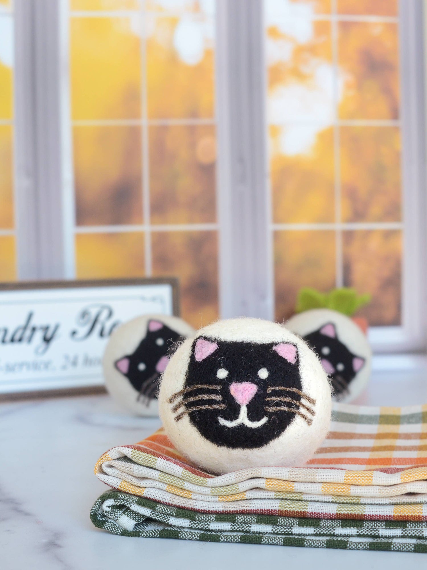 Black Cat Eco Wool Dryer Ball