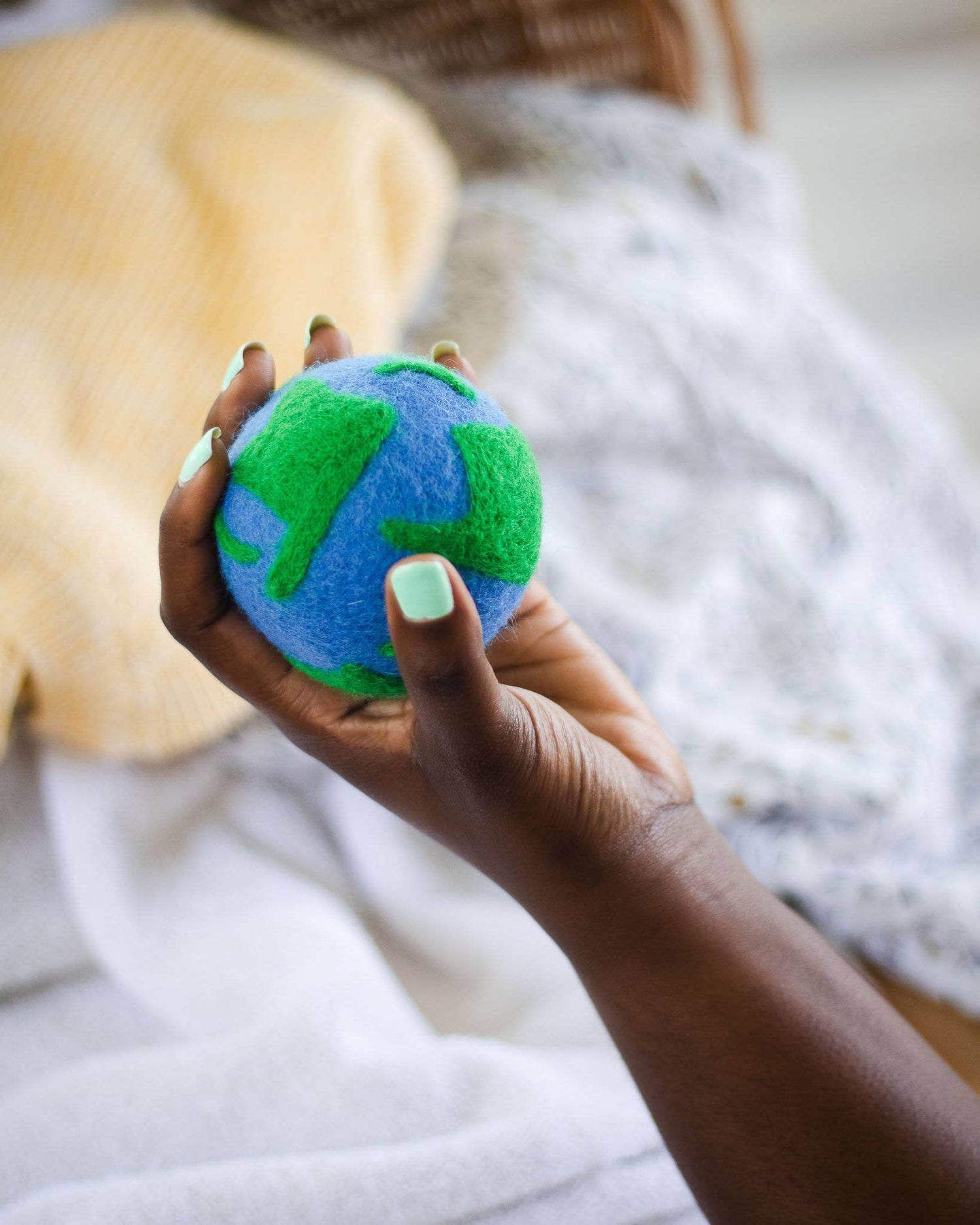 Mama Earth Eco Wool Dryer Ball (one)