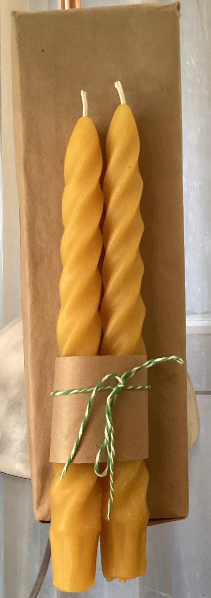 Beeswax Spiral Tapers Candle Set