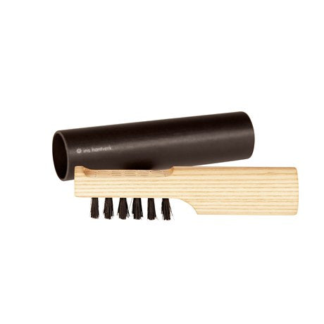 Shoe brush, with short handle